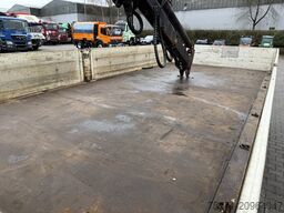 MAN LE 11.220C 4x2 EURO3 SKRZYNIA Z HDS HIAB 071