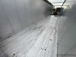 Kraker K-Force 92m3 10MM Cargo Floor Liftas