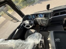 MAN TGM 18.320 4x4 Hiab 228-4 Kran