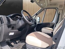 EURAMOBIL Van V 595 HB RFK, Radio DAB, Klimaauto, Solar,