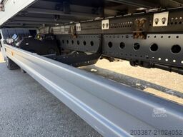 MERCEDES-BENZ Atego 818 / Edscha-Dach/ R-Kamera / Klima / LBW