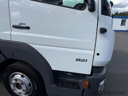 MERCEDES-BENZ Atego 821/ mit Heizfunktion, isoliert/ 3-Sitzer