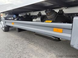 MERCEDES-BENZ Atego 821/ mit Heizfunktion, isoliert/ 3-Sitzer