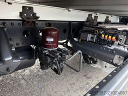 MERCEDES-BENZ Atego 821/ mit Heizfunktion, isoliert/ 3-Sitzer