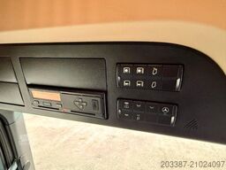 MERCEDES-BENZ Actros 1846 / Retarder / Schubboden