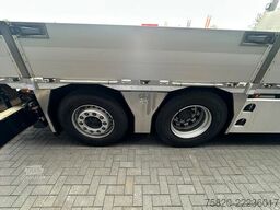 DAF XF 530 8X2+HIAB 1055E-8+JIB 150X-6 KRAAN/KRAN/C...