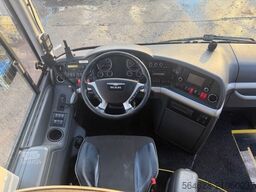 MAN R08 Lion?s Coach