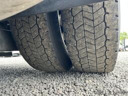 Mercedes Benz 1851 LS Actros Gigaspace Retarder Standklima