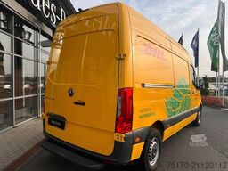 Mercedes-Benz eSprinter 312 DHL Regal KEP-Ausbau