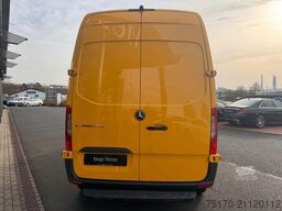 Mercedes-Benz eSprinter 312 DHL Regal KEP-Ausbau