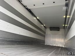 Mercedes-Benz Antos 2736 Day Cab, Euro 6, + Schmitz / Durchla...