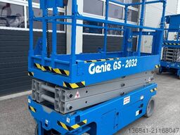 Genie GS 2032 8,10m Scherenarbeitsbühne *Akkus NEU*