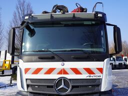 Mercedes-Benz Antos 3240 8×2 / Typhoon L170Z3 crane