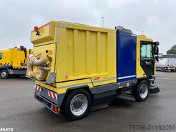 Dulevo 5020 S with 3-rd brush