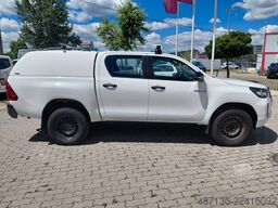 TOYOTA Hilux Double Cab Duty 4x4