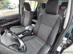 TOYOTA Hilux Double Cab Duty 4x4