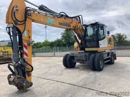 Liebherr A 920 Litronic