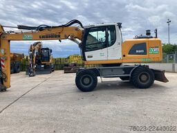 Liebherr A 920 Litronic