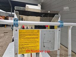 Nissan Cabstar 35.13 NT400 GSR B240PX