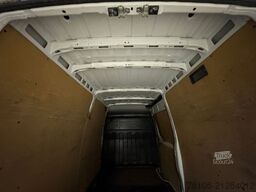 IVECO Daily 50C18 Kastenwagen *Navi*Ahk**