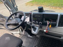 FUSO Canter 9C18 Koffer mit Ladebordwand