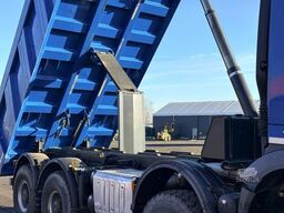 MERCEDES-BENZ AROCS 4145 8x8 EURO6 Muldenkipper