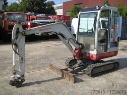 TAKEUCHI TB 219 mit Vollkabine / 2685 Stunden / 2070 kg