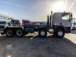 DAF CF 85.410-8X4+MARREL 22T