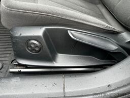 AUDI A4 Avant quattro 2.0 TDi S-Tronic