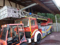 MAGIRUS DEUTZ Feuerwehr Drehleiter Magirus DLK 23/12    1 hand