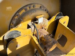 CATERPILLAR CS - 563 E / Walzenzug / 6 Zylinder / Planiersch