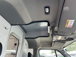 RENAULT Master / Rettungswagen Trage / Liege