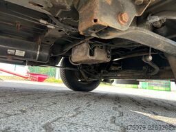 RENAULT Master / Rettungswagen Trage / Liege