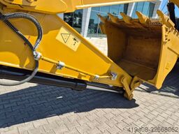 Caterpillar 330D2 L - 3 BUCKETS - GPS