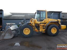 Volvo L120F 4x4 - smeersysteem - camera - airco - NL ...