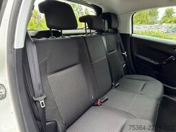 PEUGEOT 208 1.6 Active BlueHDi 100 STOP & START