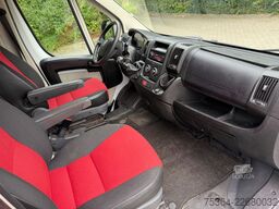 FIAT Ducato 2.3 Multijet Maxi 5 Sitze Rollstullift