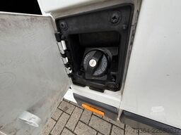 FIAT Ducato 2.3 Multijet Maxi 5 Sitze Rollstullift