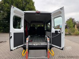 FIAT Ducato 2.3 Multijet Maxi 5 Sitze Rollstullift