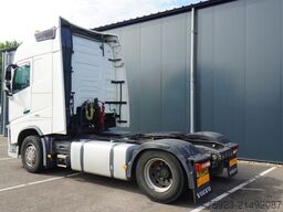 Volvo FH 460 Globetrotter tractor unit