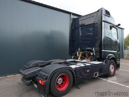 Mercedes-Benz Actros 1945 GigaSpace tractor unit