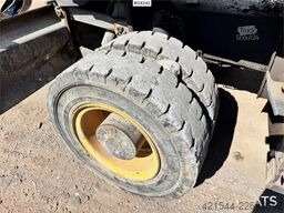 Volvo EW160E Wheeled Excavator w/ Elevating Cab and Grap