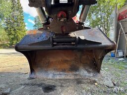 Åkerman H3M Wheeled Excavator – Tiltrotator and Bucket