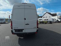 VW Crafter Kasten 35 L2H2 mittel Hochdach