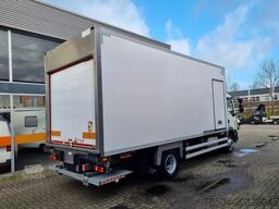 DAF LF 220 Kuhlkoffer/Carrier 750MT MULTITEMP/ LBW/...