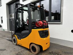 Jungheinrich TFG320S