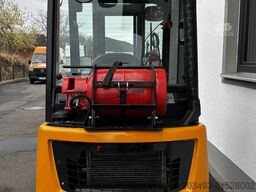 Jungheinrich TFG320S