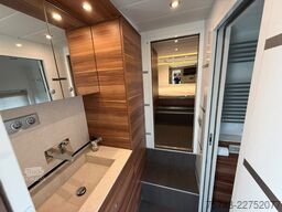 MERCEDES-BENZ 2651 STX Motorhome mit Garage, Pop-Pop-Out