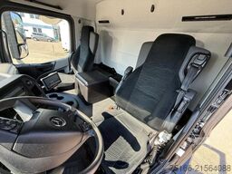 MERCEDES-BENZ ANTOS 2533 L Getränkekoffer 8,20 m LBW 2 T*LENK