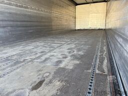 MERCEDES-BENZ ANTOS 2533 L Getränkekoffer 8,20 m LBW 2 T*LENK